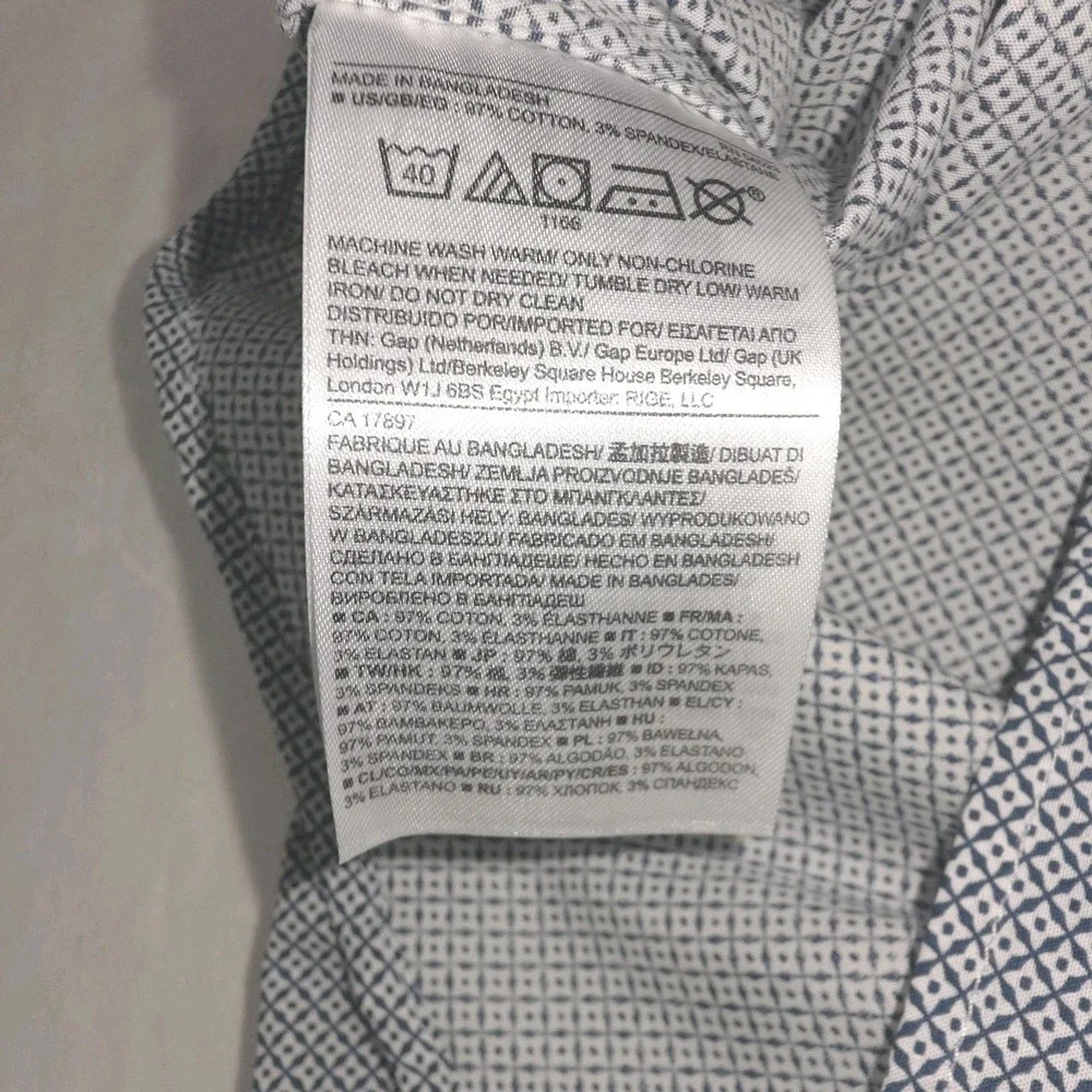 Banana Republic Slim Fit, XL Tall Button Up Long Sleeve‎ White Blue Print Shirt